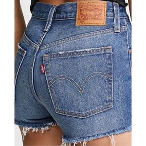 Levi’s 501 shorts size 27